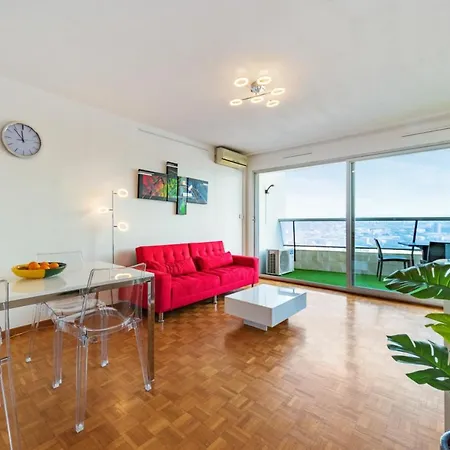 With Swimming-pool Balcony And Breathtaking View On Apartment *