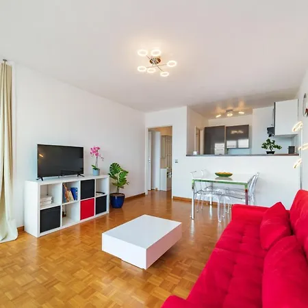 With Swimming-pool Balcony And Breathtaking View On * Marseille
